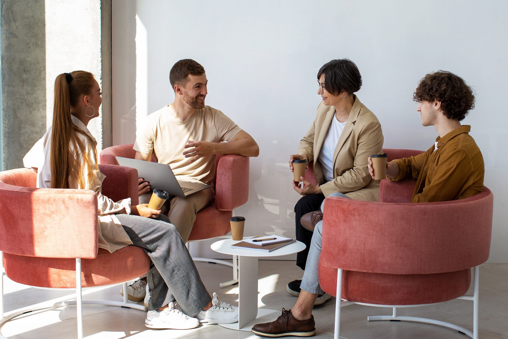 Grupa konwersacyjna angielskiego w biznesie - kiedy i dlaczego warto do niej dołączyć?